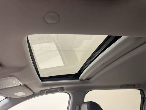 Certified 2023 Honda CR-V EX-L image 3