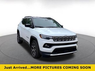 Used 2025 Jeep Compass Limited video 1