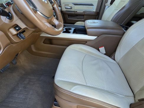 Used 2019 RAM 2500 Laramie image 7