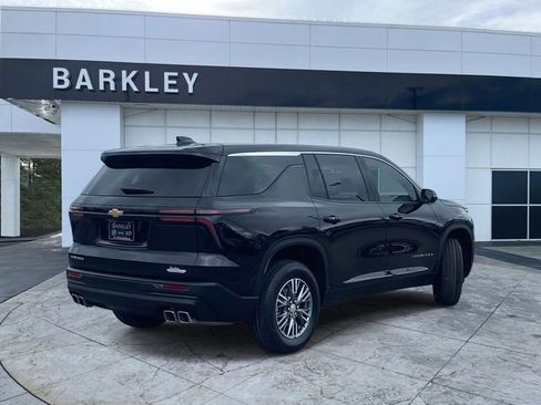 Certified 2024 Chevrolet Traverse LS image 3