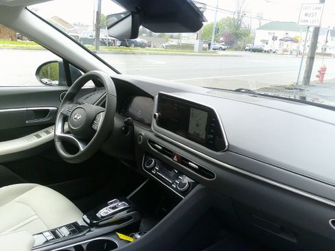 Used 2023 Hyundai Sonata SEL w/ Convenience Package FWD image 21