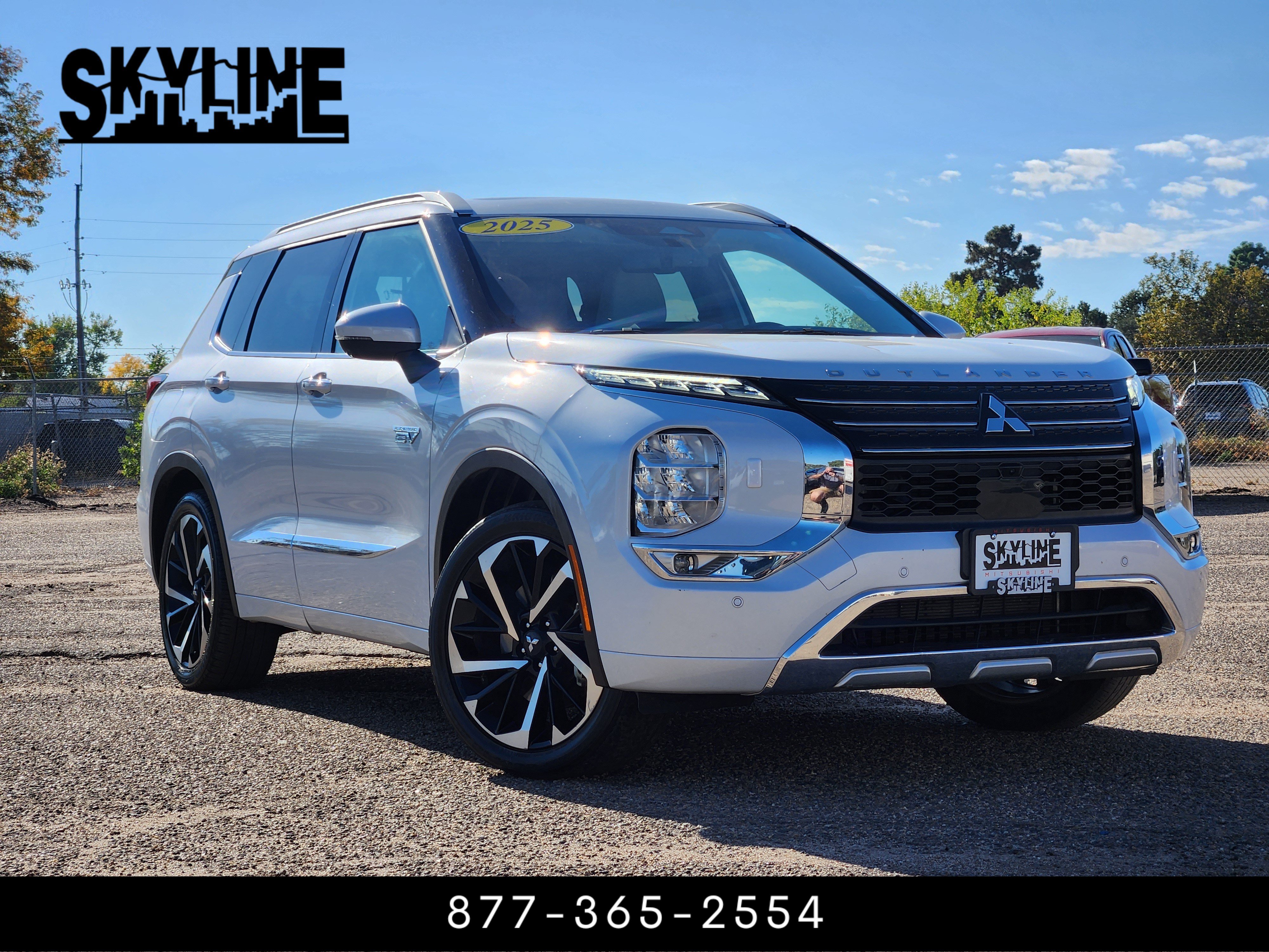 Used 2025 Mitsubishi Outlander SEL AWD/4WD image 1