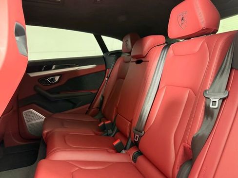 Used 2019 Lamborghini Urus image 26