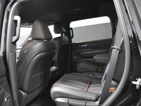 New 2026 Nissan Armada SL w/ Captain's Chari Seat Package image 35