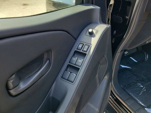 New 2026 Nissan Frontier SV w/ SV Convenience Package AWD/4WD image 7