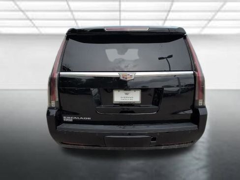 Used 2020 Cadillac Escalade Premium Luxury RWD image 33
