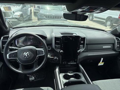 New 2026 RAM 1500 4x4 Crew Cab image 14