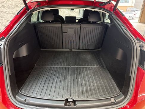 Used 2022 Tesla Model Y Long Range image 13