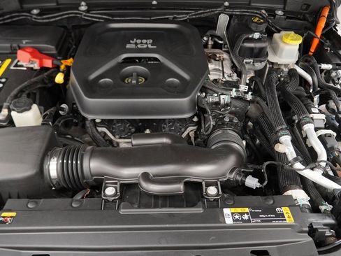 Certified 2022 Jeep Wrangler Unlimited Sahara image 53