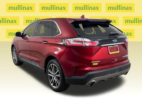 Certified 2019 Ford Edge Titanium w/ Equipment Group 301A FWD image 9