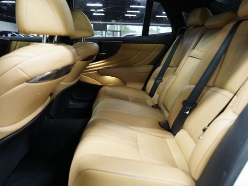 Used 2022 Lexus LS 500 w/ Interior Upgrade Package RWD image 21