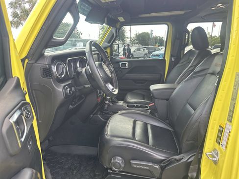 Used 2023 Jeep Wrangler Unlimited Rubicon 392 AWD/4WD image 16
