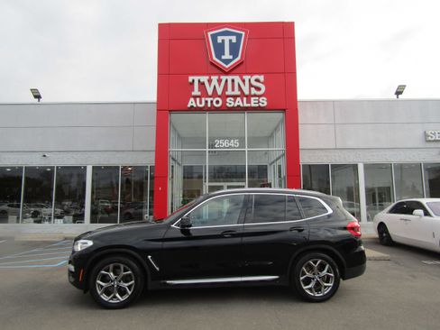 Used 2021 BMW X3 sDrive30i w/ Premium Package image 1