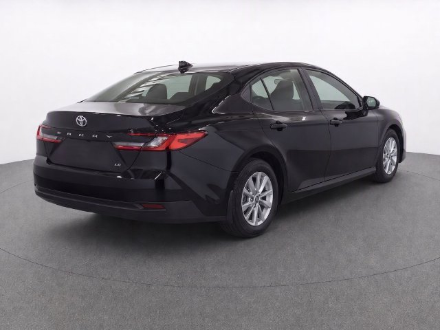 Used 2025 Toyota Camry LE FWD image 3