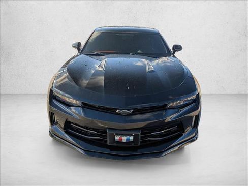 Used 2018 Chevrolet Camaro LT image 2