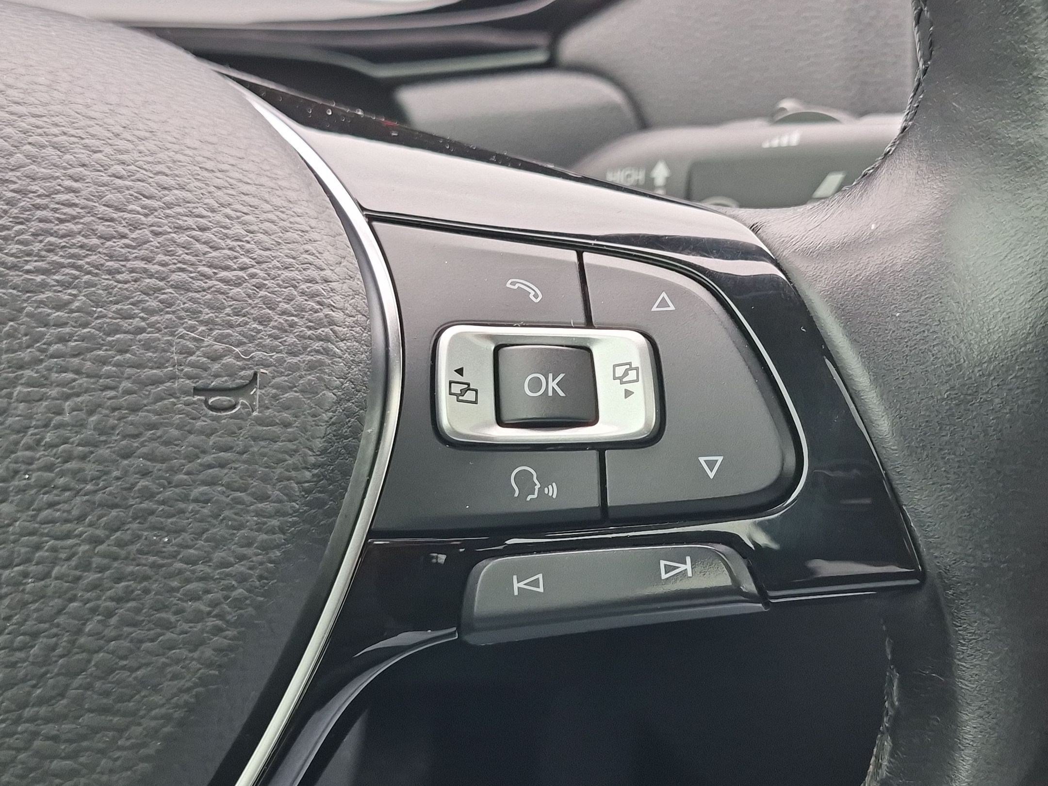 Used 2015 Volkswagen Jetta TDI SE FWD image 19