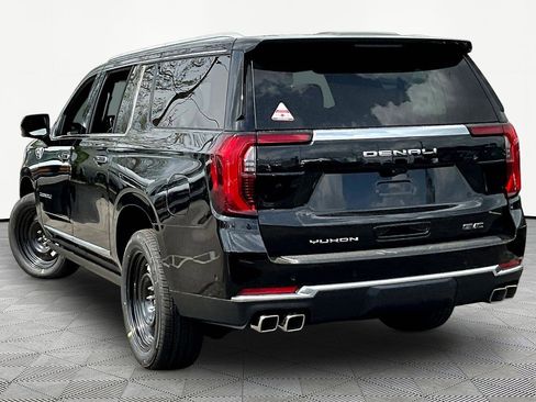 New 2026 GMC Yukon XL Denali w/ Denali Reserve Package AWD/4WD image 3