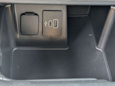 New 2025 Ford Explorer Active w/ Active Comfort Package image 37