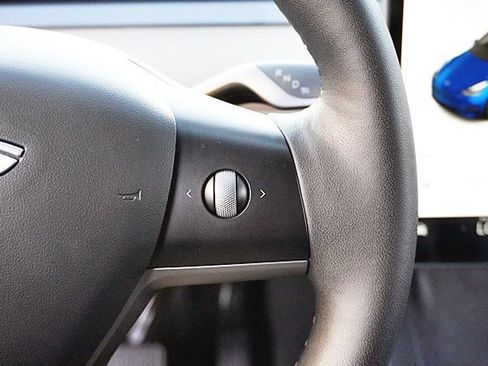 Used 2021 Tesla Model Y Long Range AWD/4WD image 51