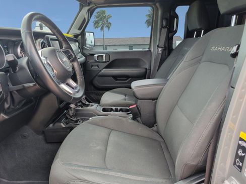 Used 2021 Jeep Wrangler Unlimited Sahara AWD/4WD image 11