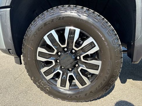 New 2026 GMC Sierra 2500 4x4 Crew Cab Denali Ultimate image 59