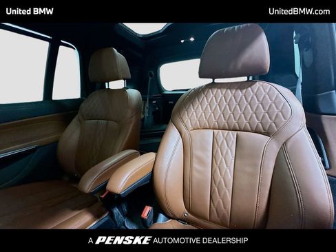Used 2025 BMW X7 xDrive40i w/ M Sport Package AWD/4WD image 13
