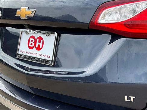 Used 2018 Chevrolet Equinox LT FWD image 10