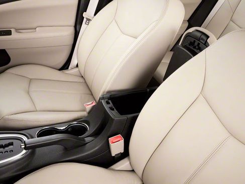 Used 2013 Chrysler 200 Limited w/ Sun/Sound Group image 18