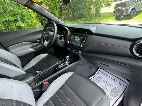 Used 2021 Nissan Kicks SR w/ SR Premium Package FWD image 27