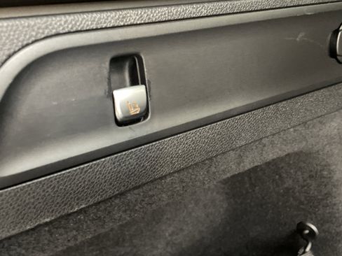 Certified 2022 Mercedes-Benz GLC 300 4MATIC w/ Premium Package Lite image 11