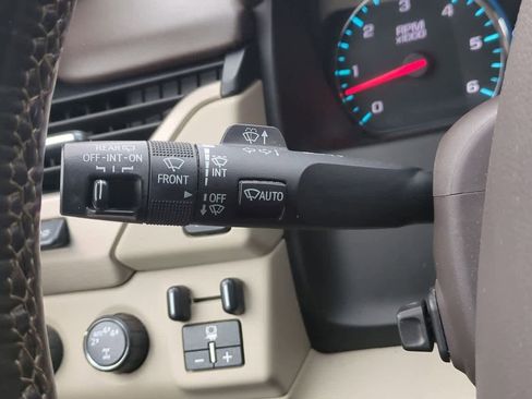 Used 2019 GMC Yukon XL Denali w/ Open Road Package image 28