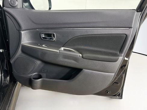 Used 2021 Mitsubishi Outlander Sport SE AWD/4WD image 30