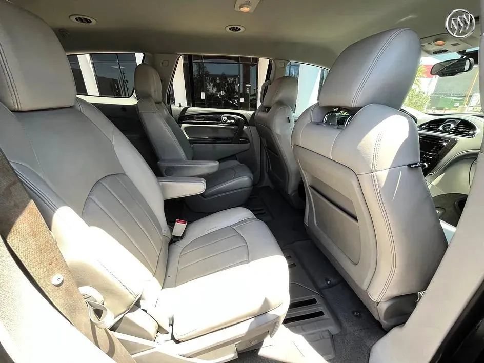 Used 2015 Buick Enclave Leather FWD image 18