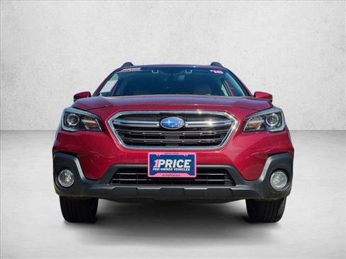 Used 2018 Subaru Outback 3.6R Limited AWD/4WD image 2