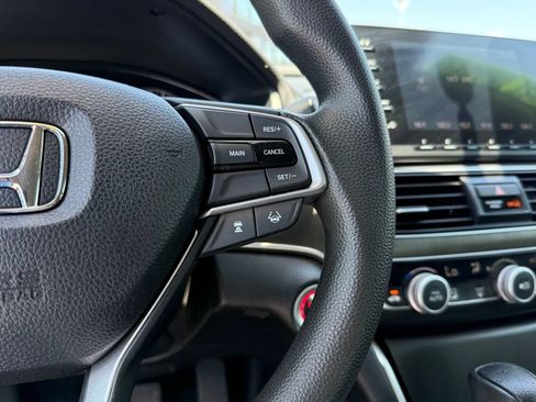 Used 2018 Honda Accord LX image 21