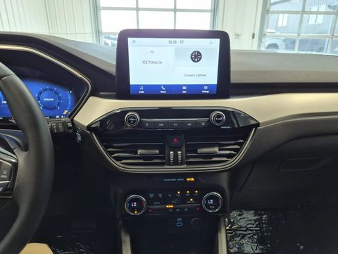 Used 2021 Ford Escape SEL w/ Technology Package AWD/4WD image 31