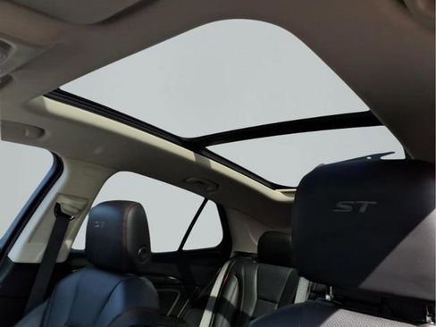 Used 2022 Buick Envision Essence w/ Technology Package I image 21