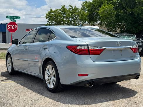 Used 2013 Lexus ES 350 w/ Premium Pkg FWD image 4