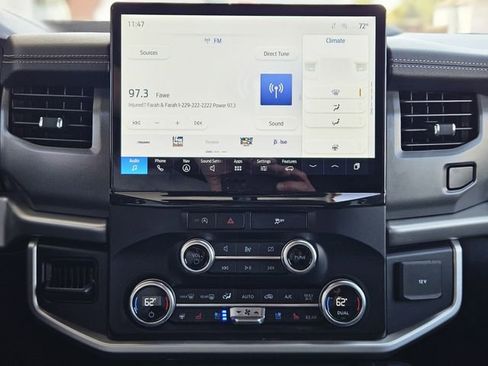Used 2024 Ford Expedition Max XLT image 22