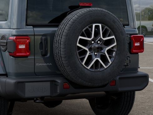 New 2026 Jeep Wrangler Unlimited Sahara w/ Safety Group AWD/4WD image 39