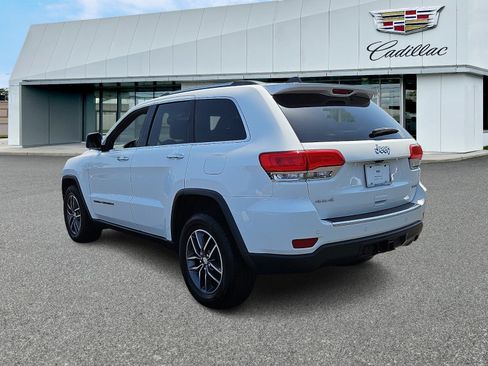 Used 2018 Jeep Grand Cherokee Limited AWD/4WD image 4