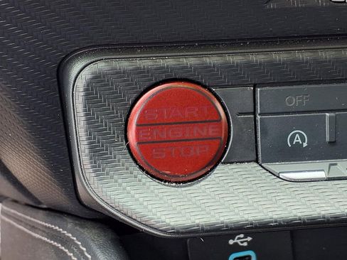 Used 2024 Ford Mustang Premium image 9