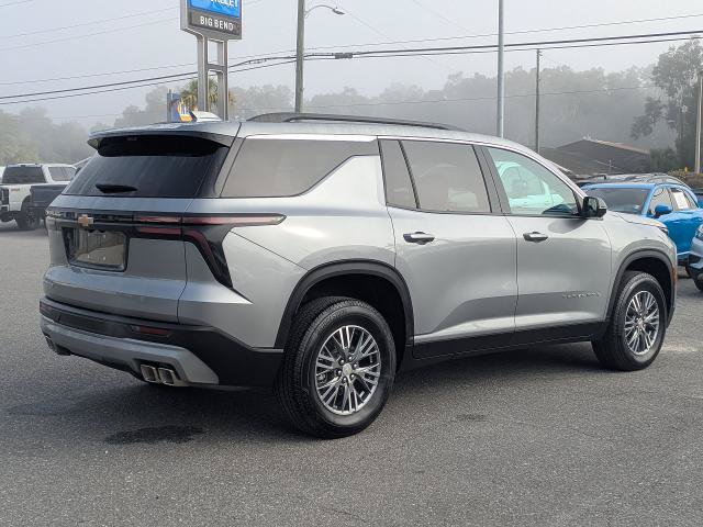 Certified 2026 Chevrolet Traverse LT w/ Driver Confidence Package FWD image 4