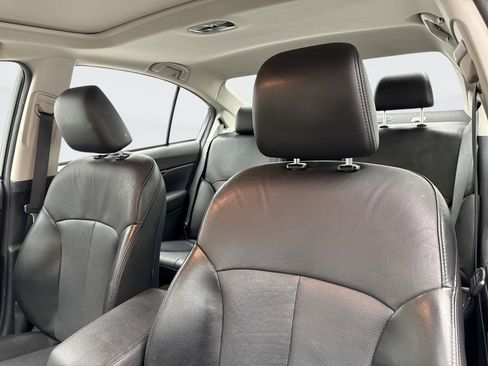 Used 2014 Subaru Legacy 2.5i Limited image 10