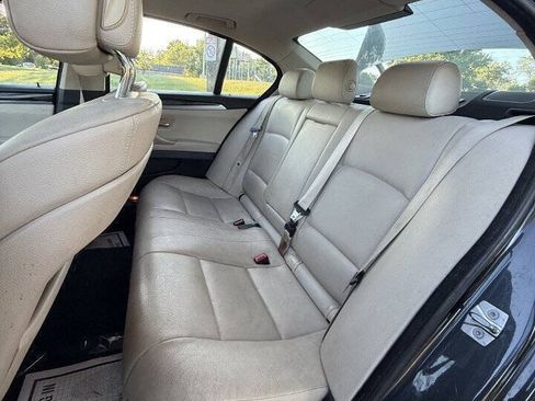 Used 2011 BMW 535i xDrive Sedan AWD/4WD image 11