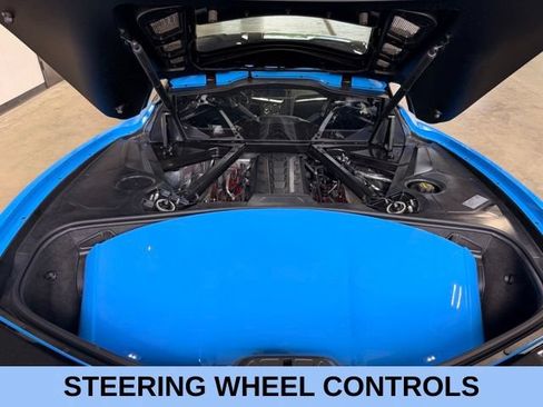 Used 2024 Chevrolet Corvette Stingray Premium Cpe w/ Body-Color Dual Roof Package RWD image 9
