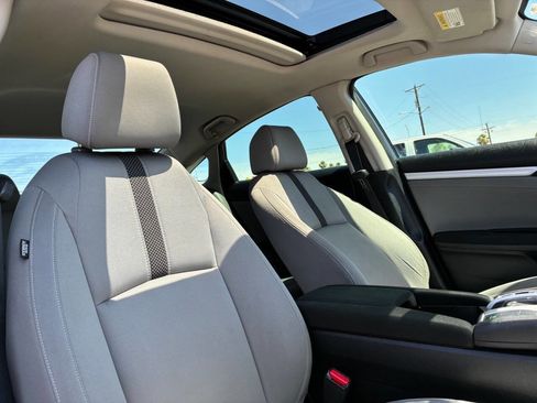 Used 2019 Honda Civic EX image 19