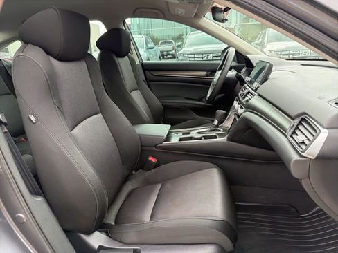Used 2019 Honda Accord LX image 27