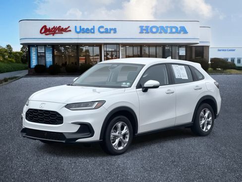 Used 2025 Honda HR-V LX image 1