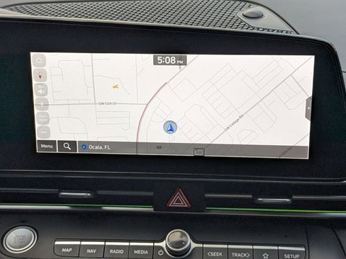 Certified 2025 Hyundai Elantra Sport image 17